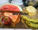 A picture of step 1 of Layered smoothie.