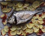A picture of step 4 of Orata al forno.