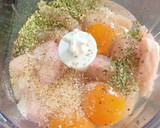 Foto del paso 1 de la receta: Pizza con base de pollo🇮🇹Keto/Sin Gluten/Low carb