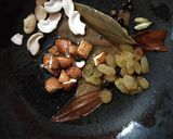 A picture of step 3 of Modur pulav.