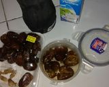 Foto langkah ke 1 dari resep Nabeez (susu + kurma) #BikinRamadanBerkesan.