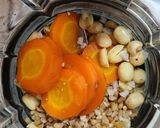 Hình bước làm 2 của món Sữa hạt sen + cà rốt + hạt điều 🥕🥕🥕