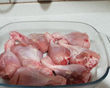 Foto del paso 2 de la receta: Muslos de pollo al horno fácil
