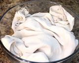 A picture of step 2 of Zingy Spinach Parcels.