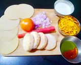 पापड़ दही चाट (papad dahi chaat recipe in Hindi) रेसिपी चरण 1 फोटो
