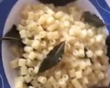 Foto del passaggio 3 della ricetta Pasta cu dauru (Pasta con alloro)