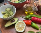 Une image de l'étape 8 de 🌿GUACAMOLE 🥑 SAVEURS DE PROVENCE 🌶️🌿🐝.