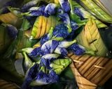 Foto langkah ke 3 dari resep Kue Lopis Bunga Telang.