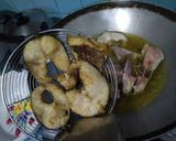 Foto langkah ke 2 dari resep Ikan Haruan Masak Kecap Pedas.