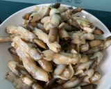 Hình bước làm 3 của món Ốc móng tay xào me