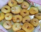 Donat kentang tabur kayu manis