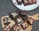 Foto langkah ke 5 dari resep Fudgy Brownies Sekat 3 telur.