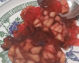 Foto del paso 7 de la receta: Postre fresco de gelatina con arándanos, manzana y frutillas