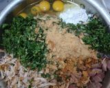 A picture of step 2 of Chicken shami burger.