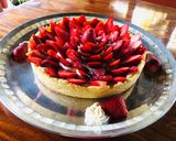 Foto del paso 5 de la receta: Tarta de frutillas y crema chantilly con canela