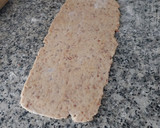 Foto del paso 7 de la receta: Coca de chicharrones 2025 v1: Base hojaldrada de croissant
