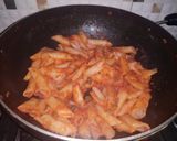 A picture of step 4 of Red Sauce Pasta.