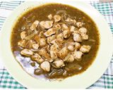 รูปขั้นตอนการทำที่ 3 ของ 🍗อกไก่ผัดซอสพริกไทย​ดำ​🧂