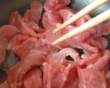 Foto del paso 1 de la receta: Carne con salsa de ostras salteado oriental