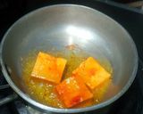 A picture of step 3 of Tricolour paneer tikka.