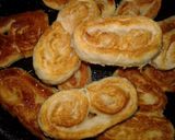 Foto del paso 8 de la receta: Bizcochitos hojaldrados de margarina