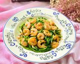 Hình bước làm 4 của món Hẹ Xào Tôm Biển