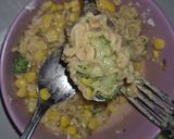 Foto langkah ke 4 dari resep Bakwan mie sayur sederhana bekal cemilan lauk anak.