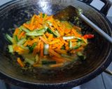 Foto langkah ke 3 dari resep Ikan Goreng Bumbu Acar Kuning.