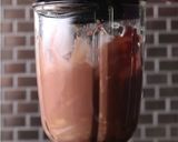 A picture of step 2 of Choco Avocado Smoothie.