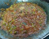 A picture of step 3 of Dry Aloo Matar.