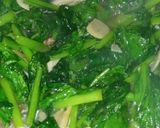 Foto langkah ke 4 dari resep Tumis Sawi Hijau dan Ikan Asin.