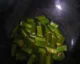 A picture of step 2 of Bhindi Do Pyaza.