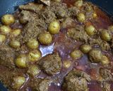 Foto langkah ke 5 dari resep Rendang daging baby kentang.