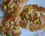 व्हेजी -चीजी गार्लिक बन्स (Veg Cheesy Garlic Buns Recipe In Marathi) रेसिपी स्टेप 2 फोटो 