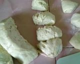 Foto langkah ke 5 dari resep roti ubi isi selai buah pir.