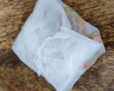 A picture of step 4 of Gluten-free Rice paper dumpling.