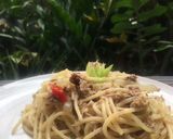 Foto langkah ke 3 dari resep Spaghetti Aglio Olio Tuna.
