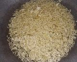 Foto langkah ke 2 dari resep Mie kriuk.