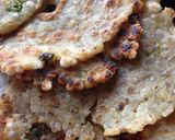 A picture of step 11 of Sabudana Thalipeeth.