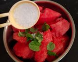 A picture of step 2 of Watermelon slush or Sorbat.