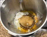 Foto del paso 3 de la receta: Bizcocho de yogur de limón