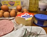 Sonka-tojás muffinsütőben recept fázis 1 fotója
