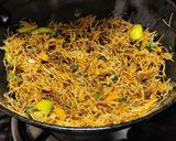 A picture of step 3 of Chilli vermicelli.