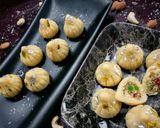 स्टफ्ड मावा मोदक बिना सांचे के (Stuff Mawa Modak without mould) रेसिपी चरण 5 फोटो