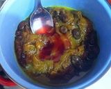 Foto del paso 11 de la receta: Cordero guisado en salsa reducida de dos cebollas con pasas