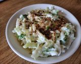 A picture of step 3 of Kohlrabi salad (healthy salad).