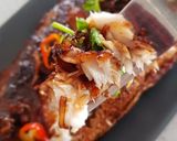 A picture of step 1 of Pan Fried Fish in Caramelized Ginger and Lemongrass.
