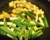 [ 菇菇巧思 ] 三杯菇菇雞的食譜步驟3照片