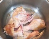 Foto del paso 1 de la receta: Pollo guisado con grillkridda