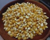 Foto langkah ke 1 dari resep Popcorn - Salted Butter.